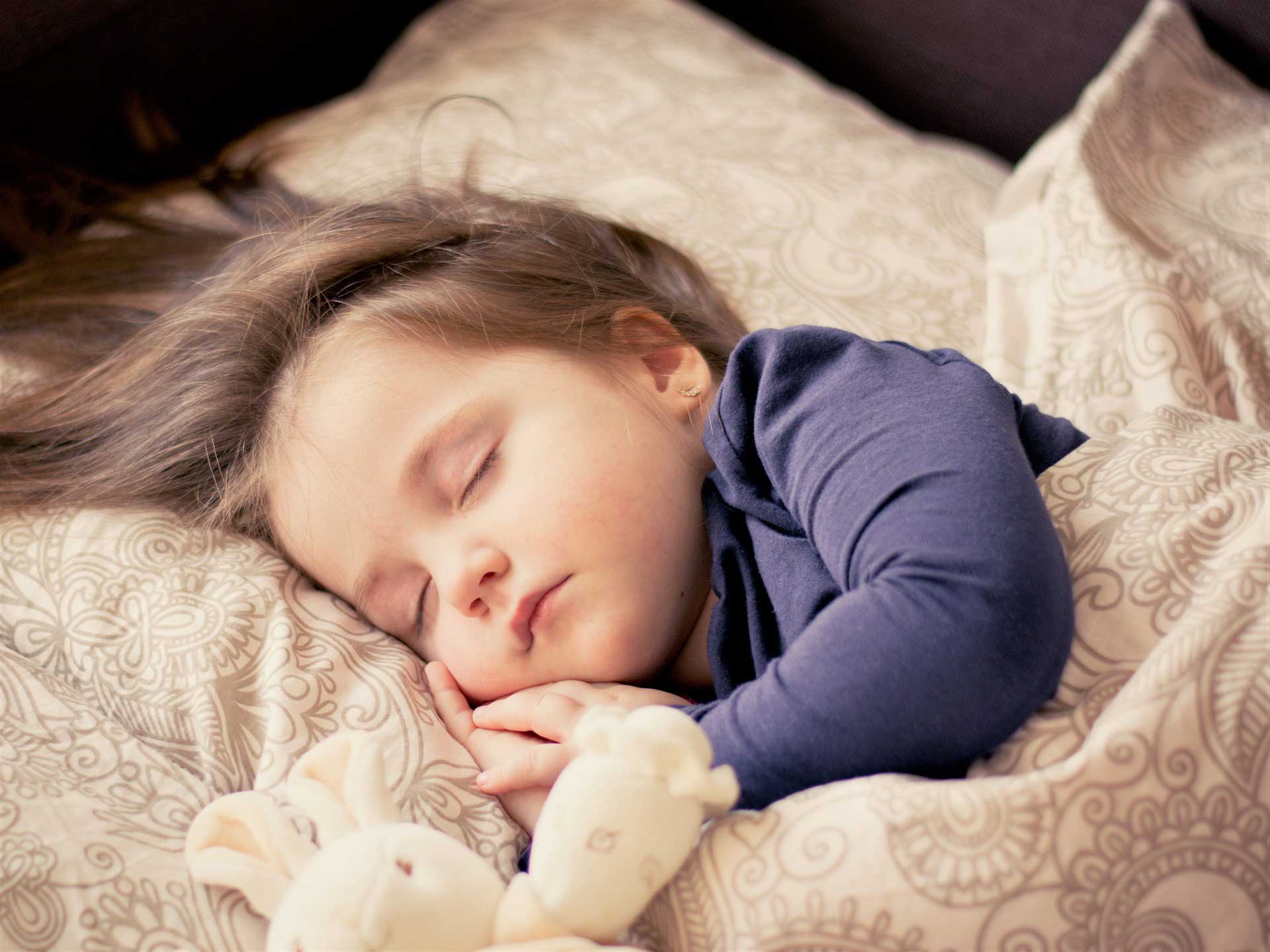 Child-Sleeping-With-Stuffed-Animal.jpg
